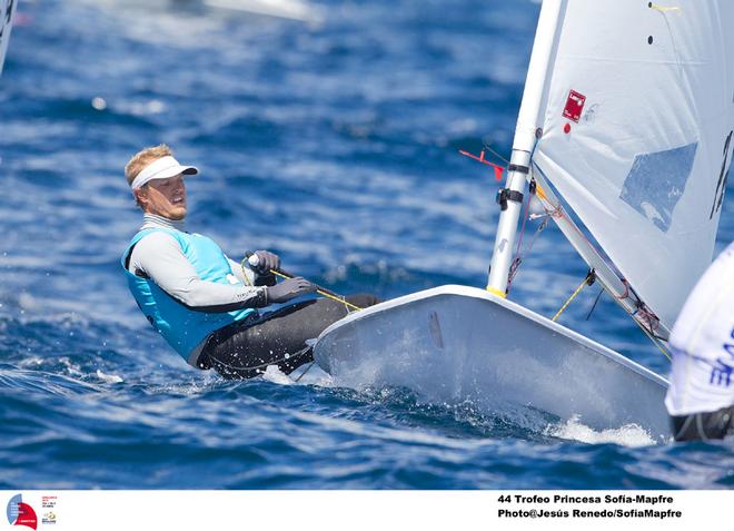 ISAF Sailing World Cup Palma - Tom Burton racing on Day 5 © Jesus Renedo / Sofia Mapfre http://www.sailingstock.com